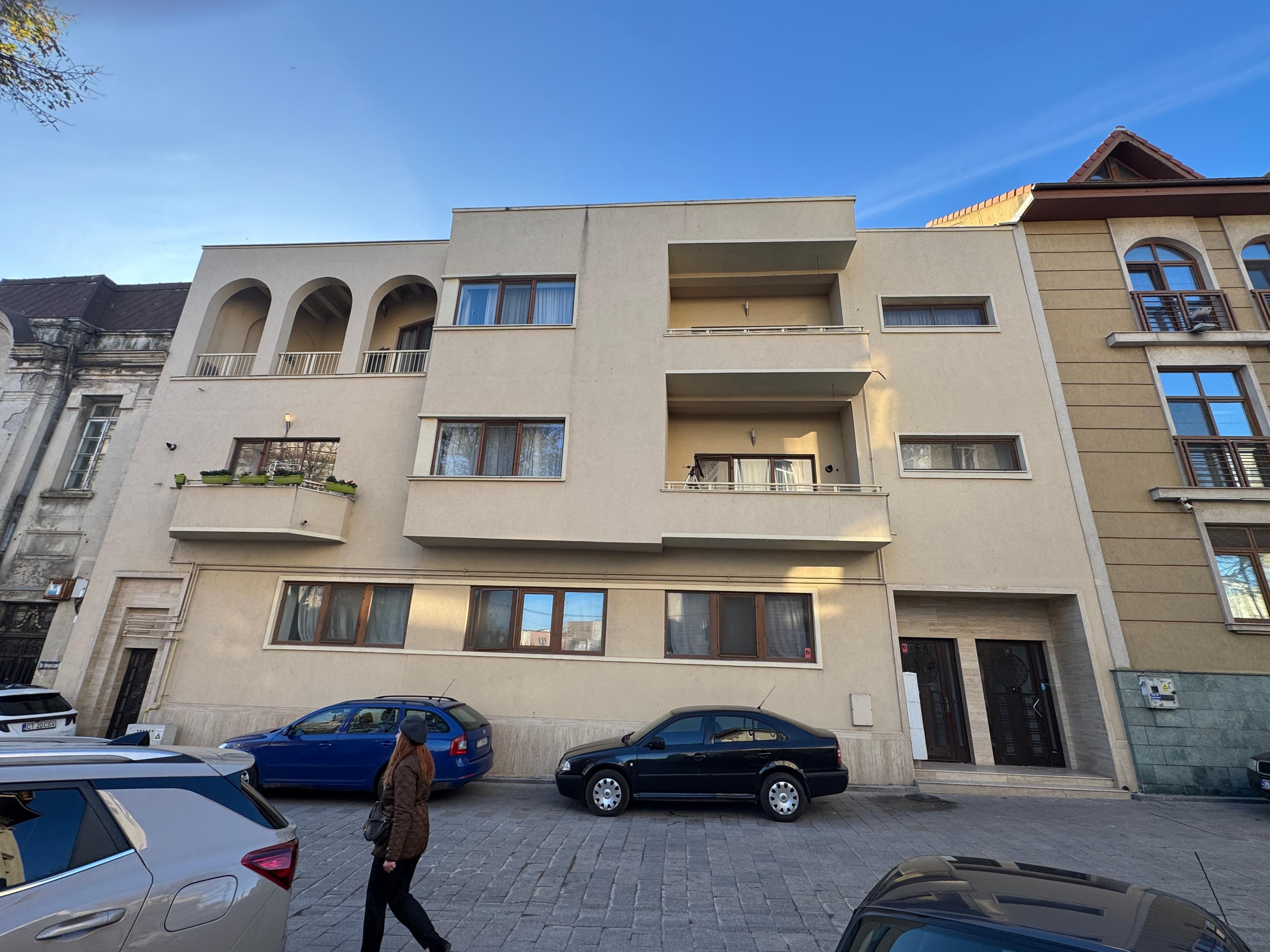 Casa Goldring, clădire de patrimoniu modernist pe Strada Arhiepiscopiei, Constanța