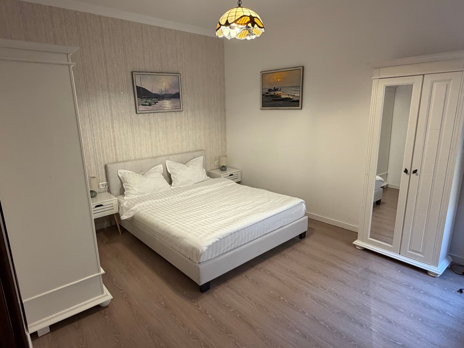 Apartamentul 2 - Casa Goldring