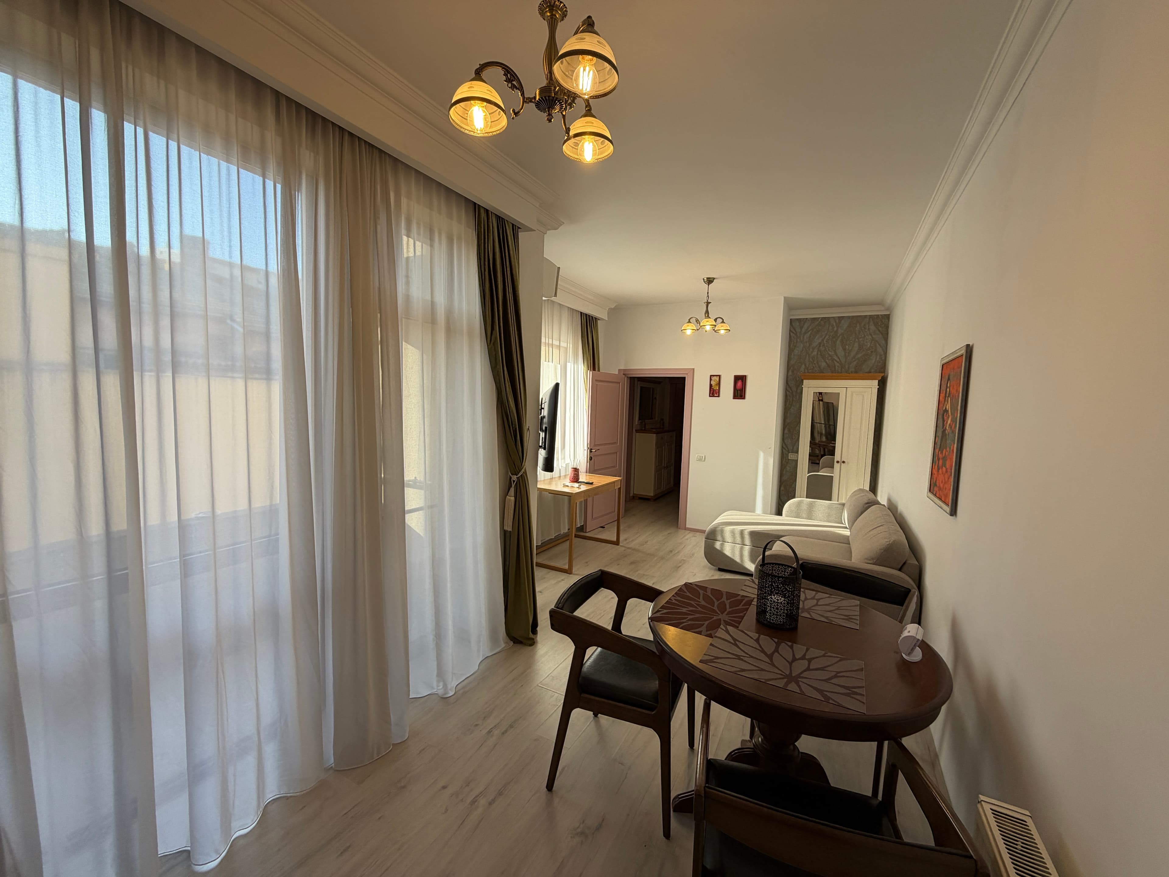 Apartamentul 4 - Casa Goldring
