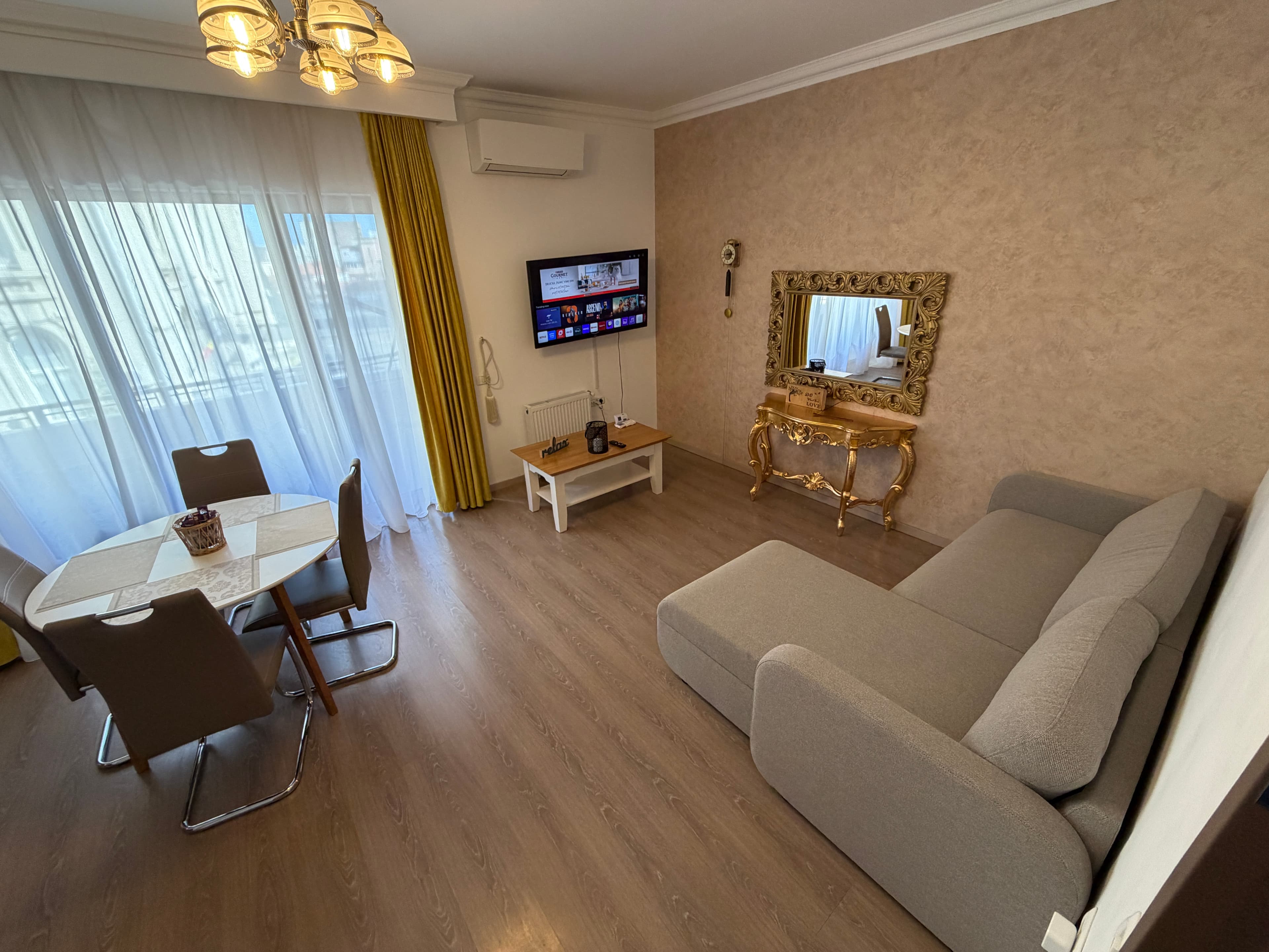 Apartamentul 5 - Casa Goldring